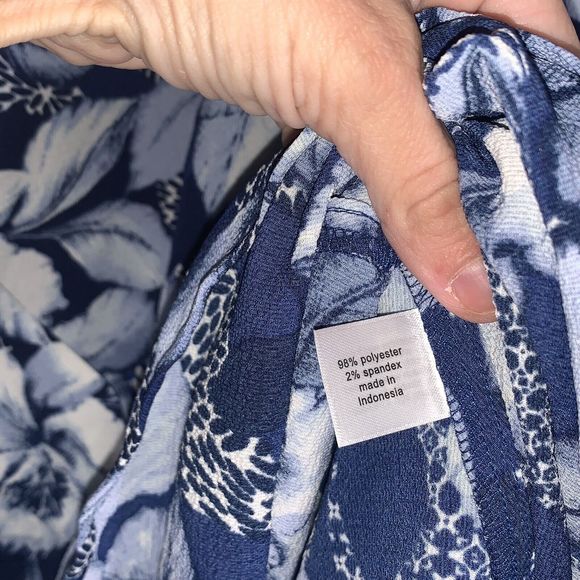 Lane Bryant Floral Blue And White Ruffle Skirted Blouse Size 24 Women’s - Picture 8 of 9